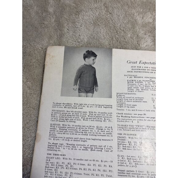 Vintage 1940s Beehive Knitting Pattern Book Two To Six Years - Picture 7 of 16